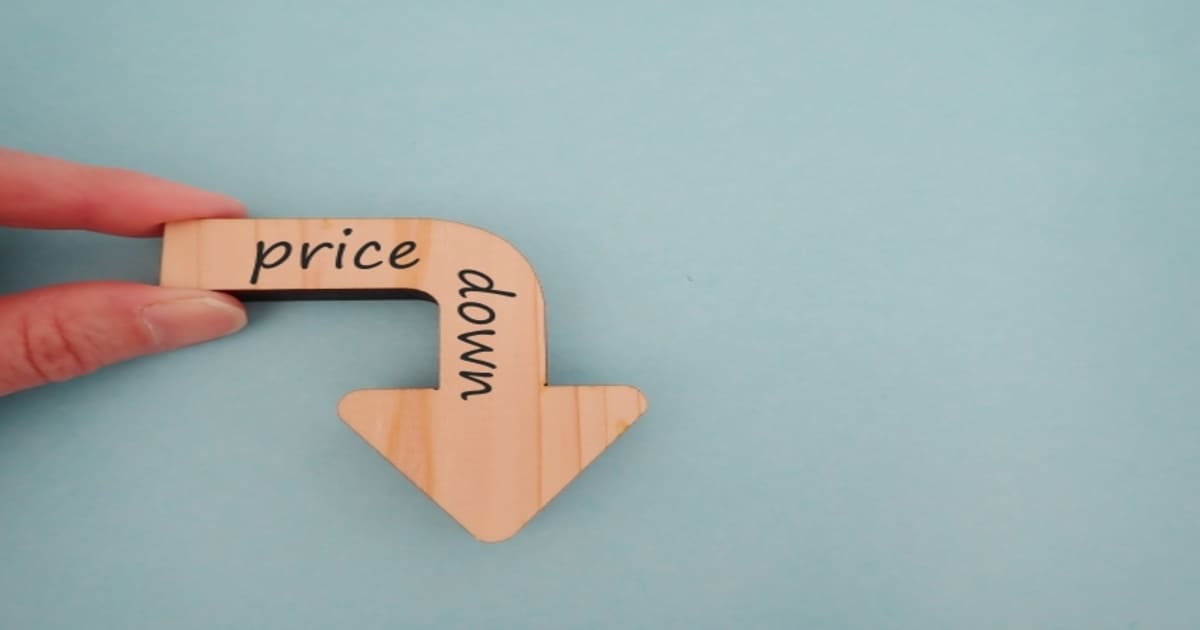 下向き矢印とプライスダウンの文字