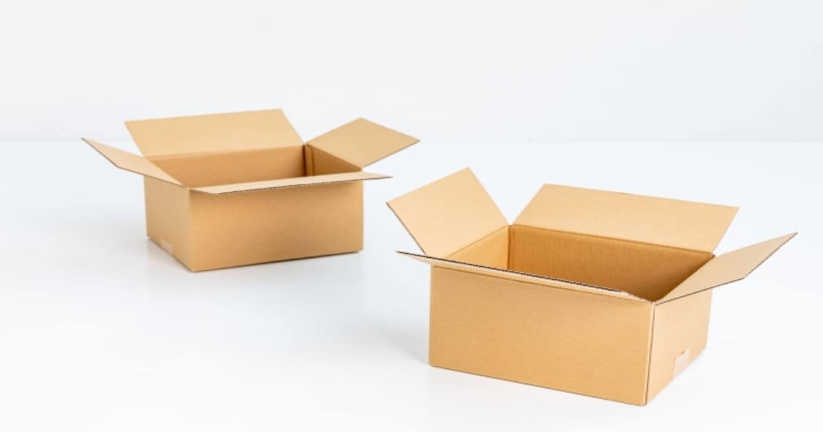 2つの段ボール箱
