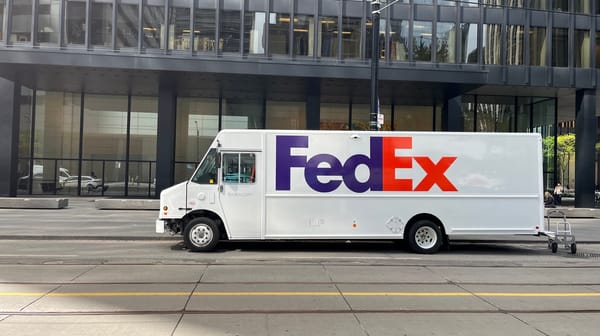 FedExのトラック