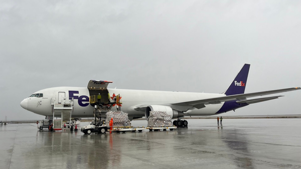 クーリエ（courier）とは？EMSやフォワーダーとの違いを解説